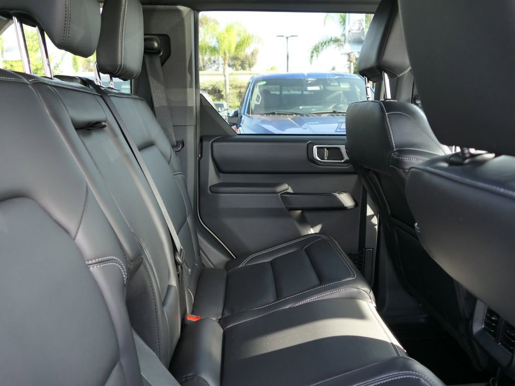 Used 2025 Ford Bronco Outer Banks w/ Sasquatch Package image 27