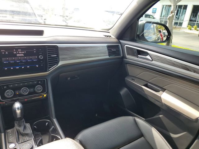 Used 2022 Volkswagen Atlas Cross Sport SE image 15