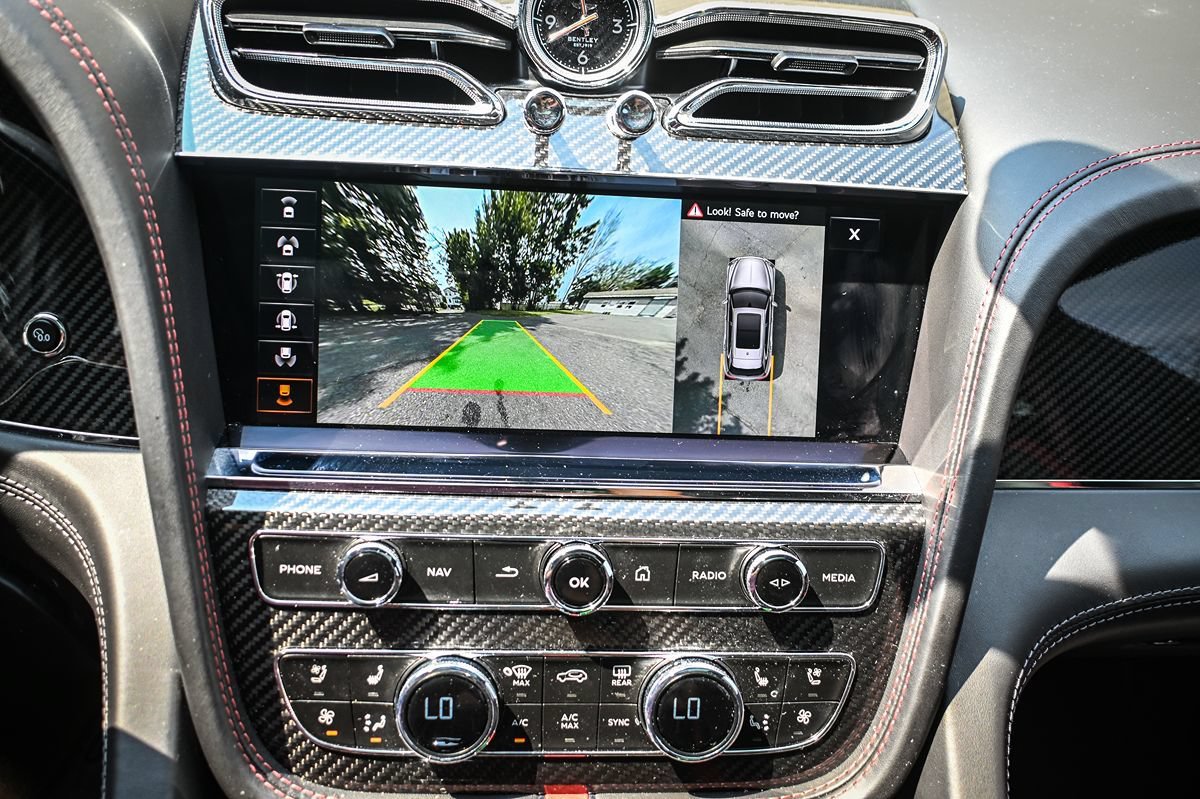 Used 2021 Bentley Bentayga Speed AWD/4WD image 12