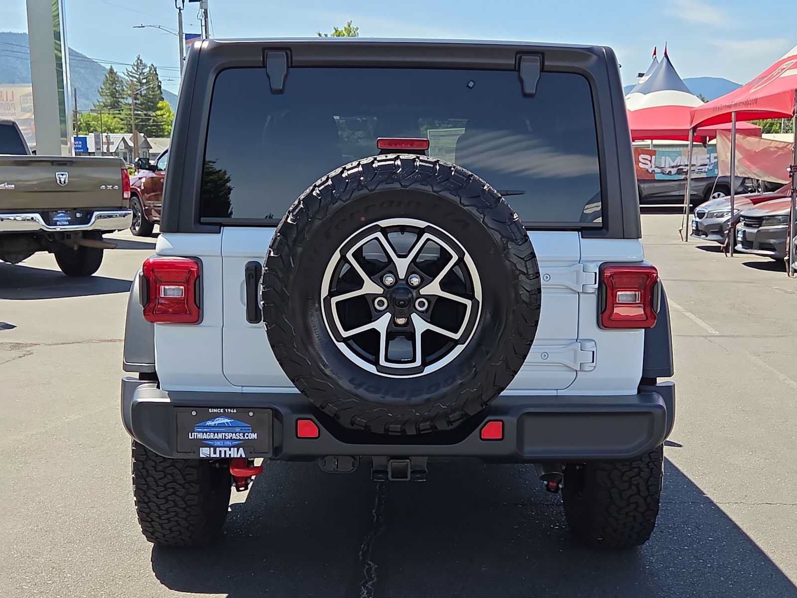 New 2026 Jeep Wrangler Unlimited Rubicon AWD/4WD image 13