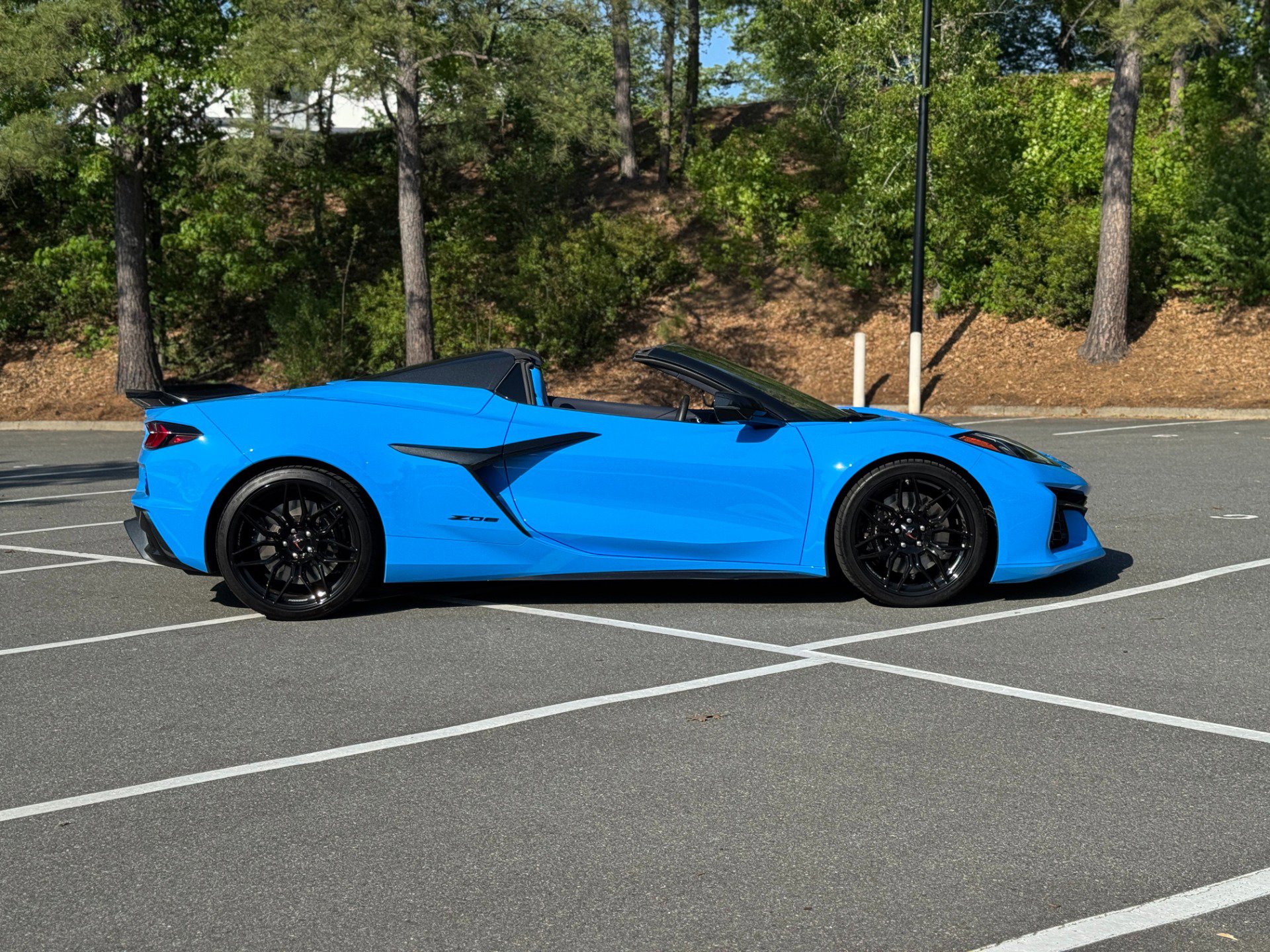 Used 2023 Chevrolet Corvette Z06 w/ Stealth Interior Trim Package RWD image 14