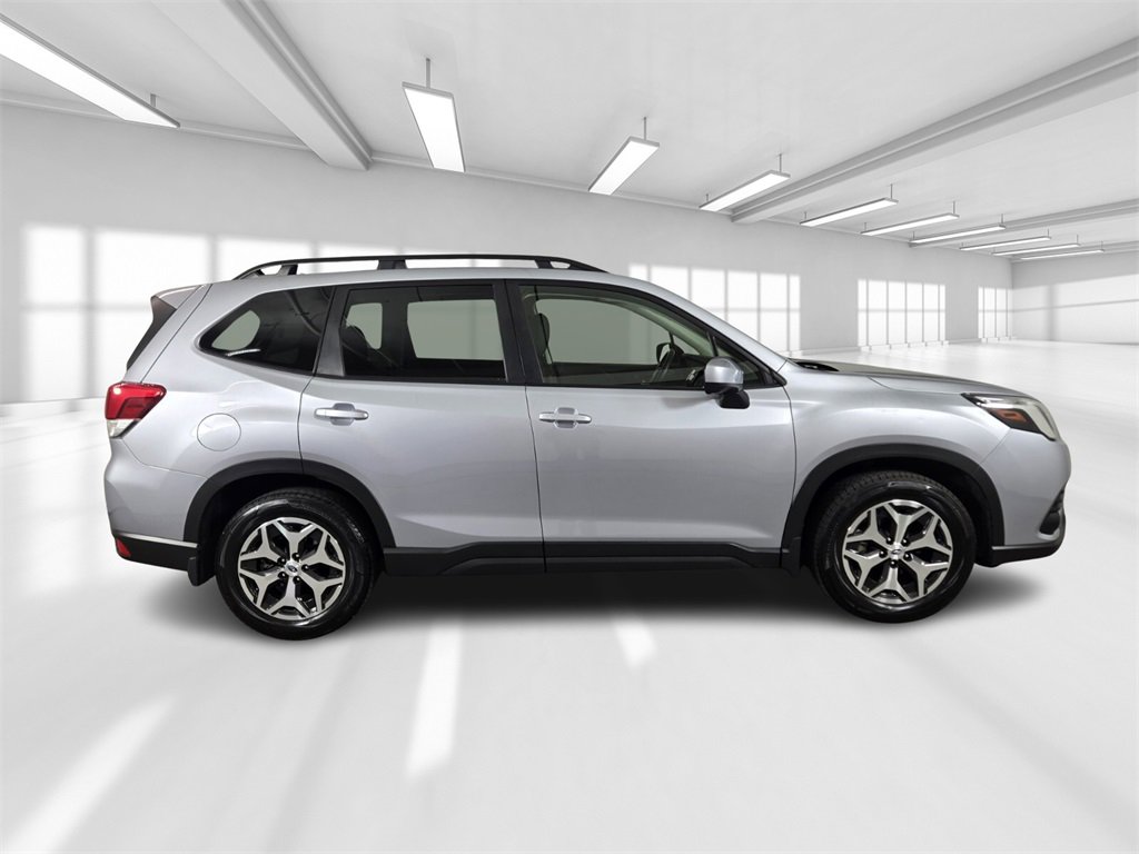 Certified 2023 Subaru Forester Premium image 8