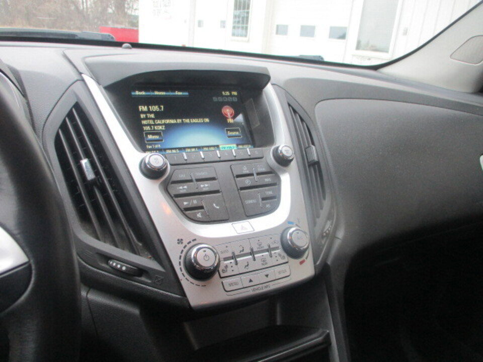 Used 2016 Chevrolet Equinox LT w/ Convenience Package image 38