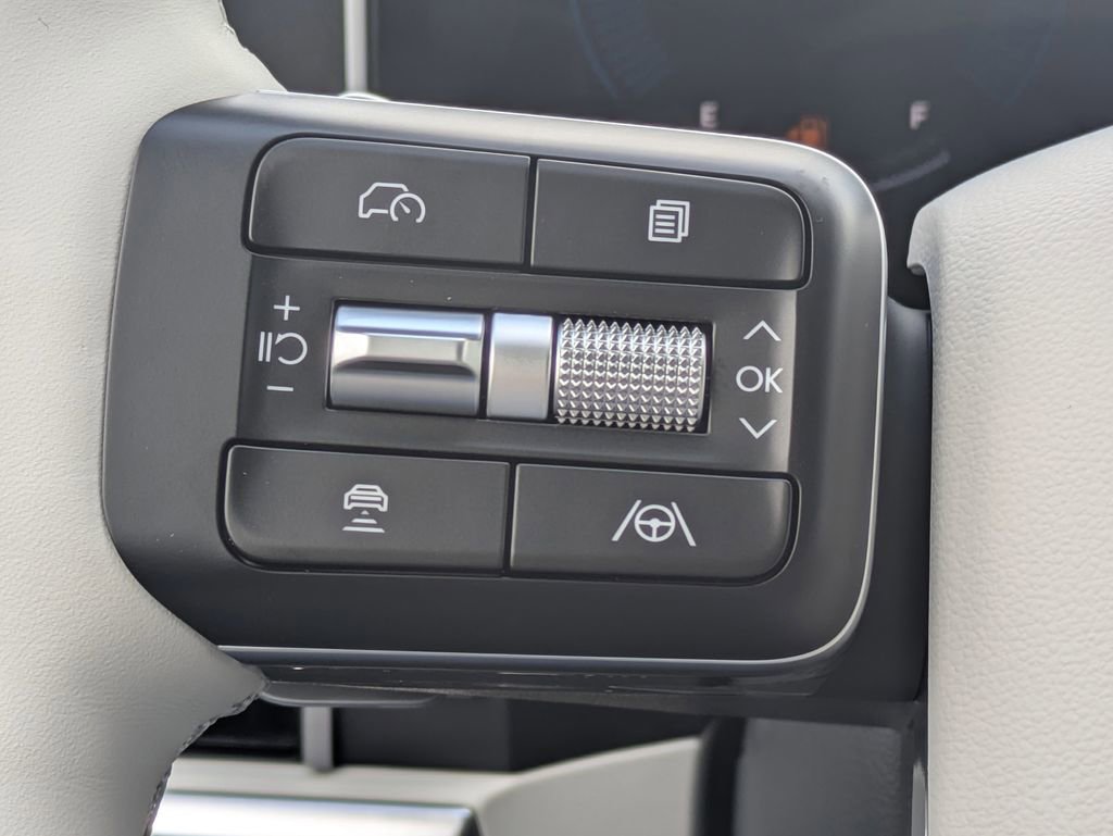 New 2026 Hyundai Santa Fe SE image 23