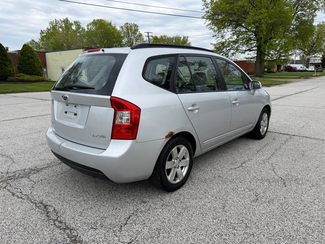 Used 2008 Kia Rondo LX FWD image 5