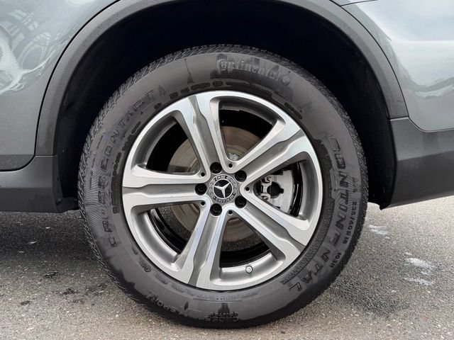 Used 2018 Mercedes-Benz GLC 300 4MATIC image 11
