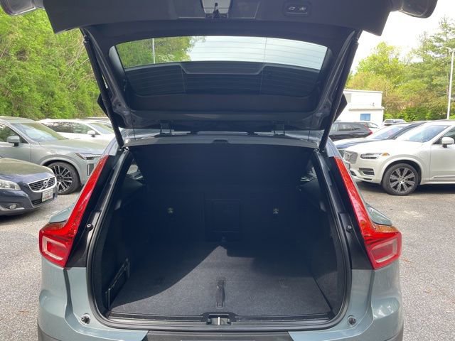 Certified 2023 Volvo XC40 B5 Plus w/ Climate Package AWD/4WD image 23