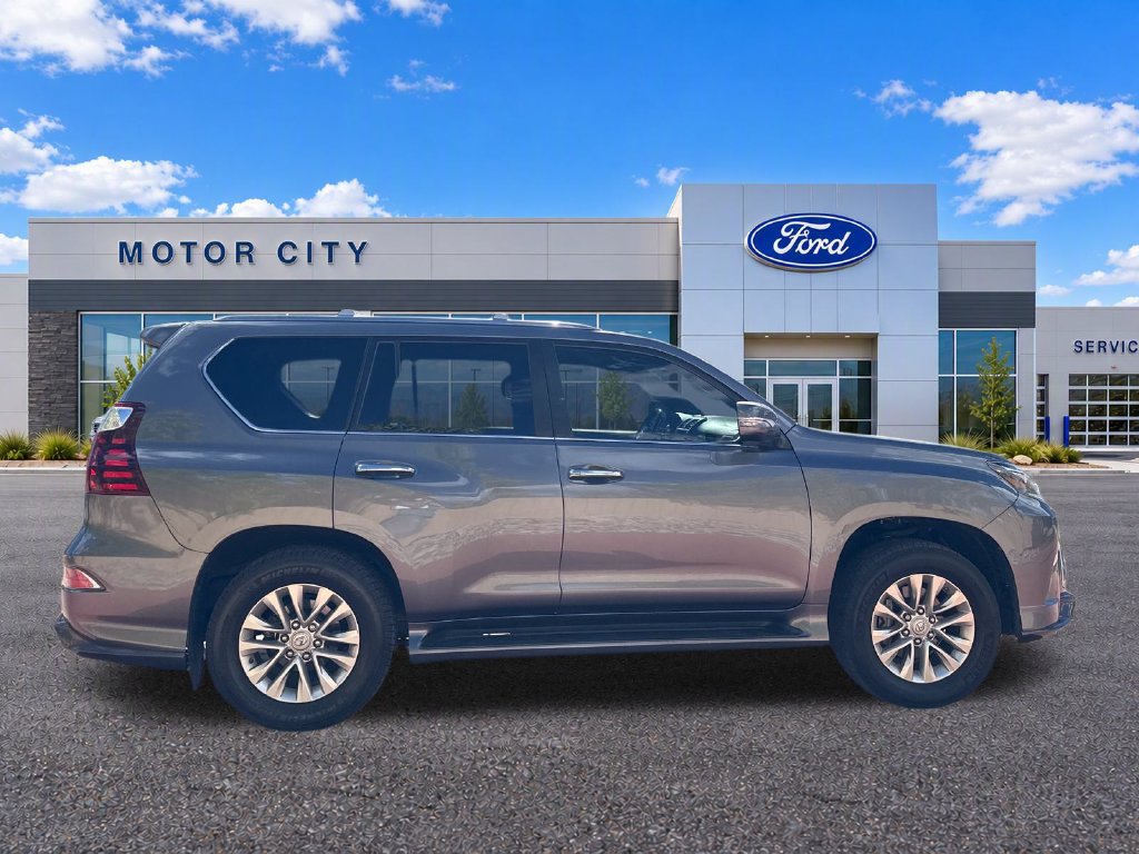 Used 2021 Lexus GX 460 Luxury w/ Sport Design Package AWD/4WD image 8