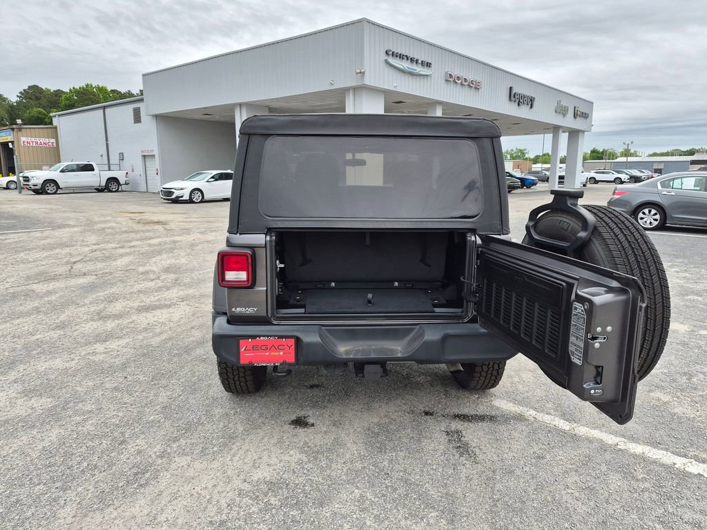Used 2022 Jeep Wrangler Sport AWD/4WD image 24