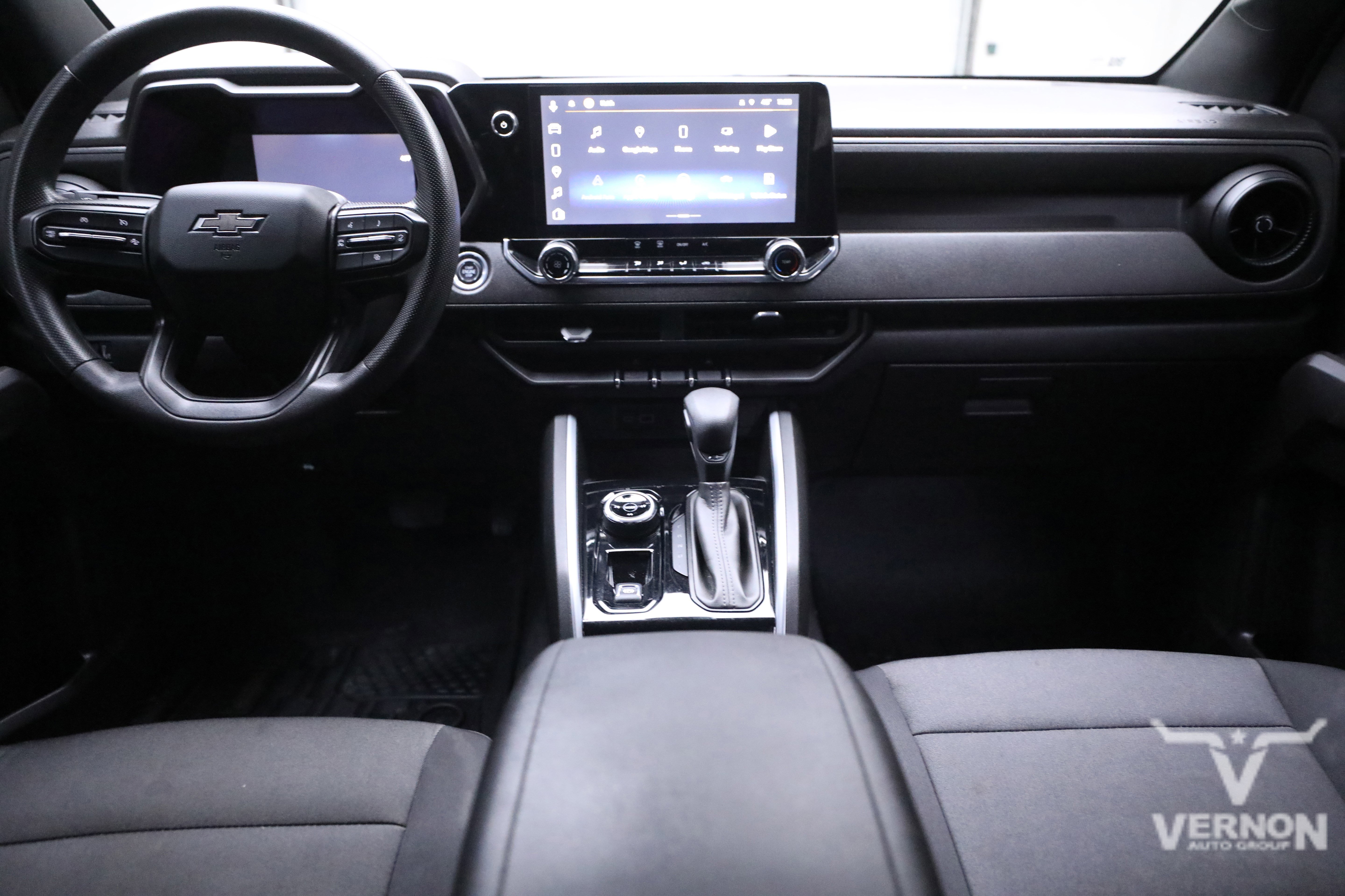 Used 2023 Chevrolet Colorado Trail Boss w/ Technology Package image 13