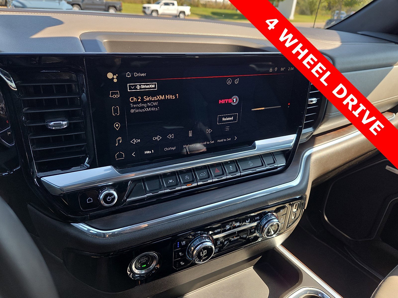 Used 2023 GMC Sierra 1500 SLT image 16