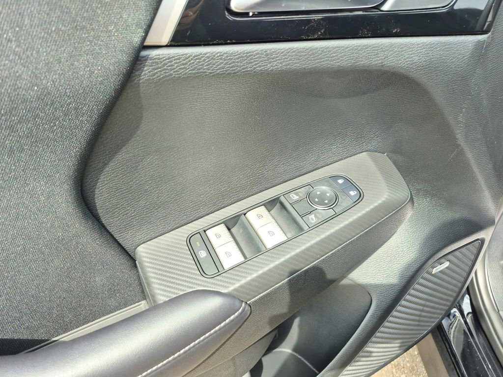 New 2026 Mitsubishi Outlander ES image 19