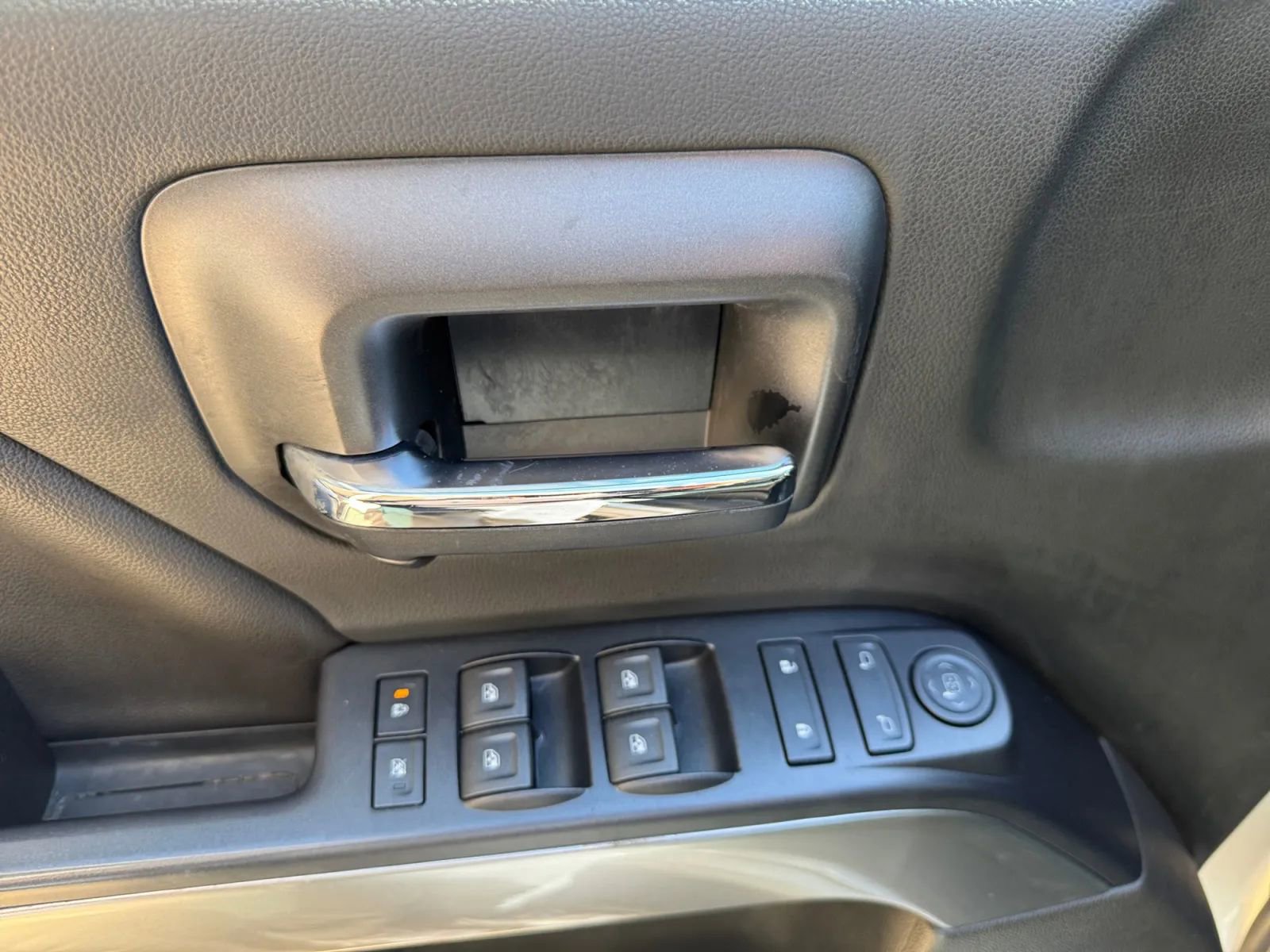 Used 2017 Chevrolet Silverado 1500 LT w/ All Star Edition image 15