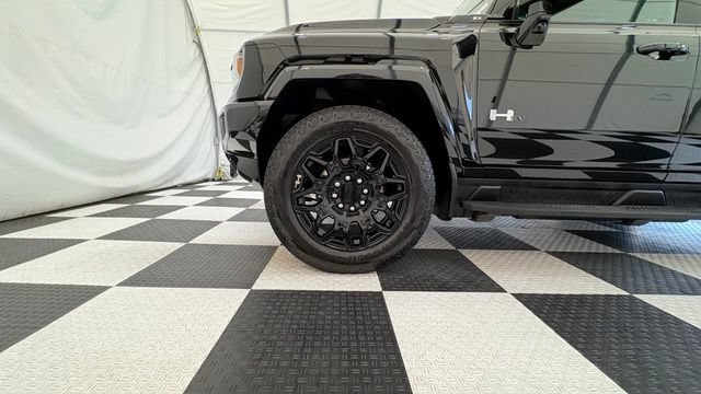 Used 2026 GMC Hummer EV SUV AWD/4WD image 14