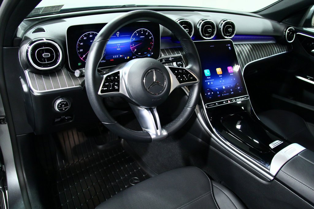 Used 2025 Mercedes-Benz C 300 4MATIC Sedan image 5