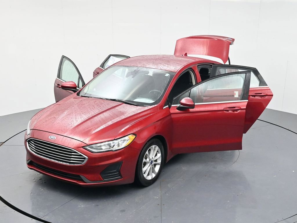 Used 2019 Ford Fusion SE FWD image 50