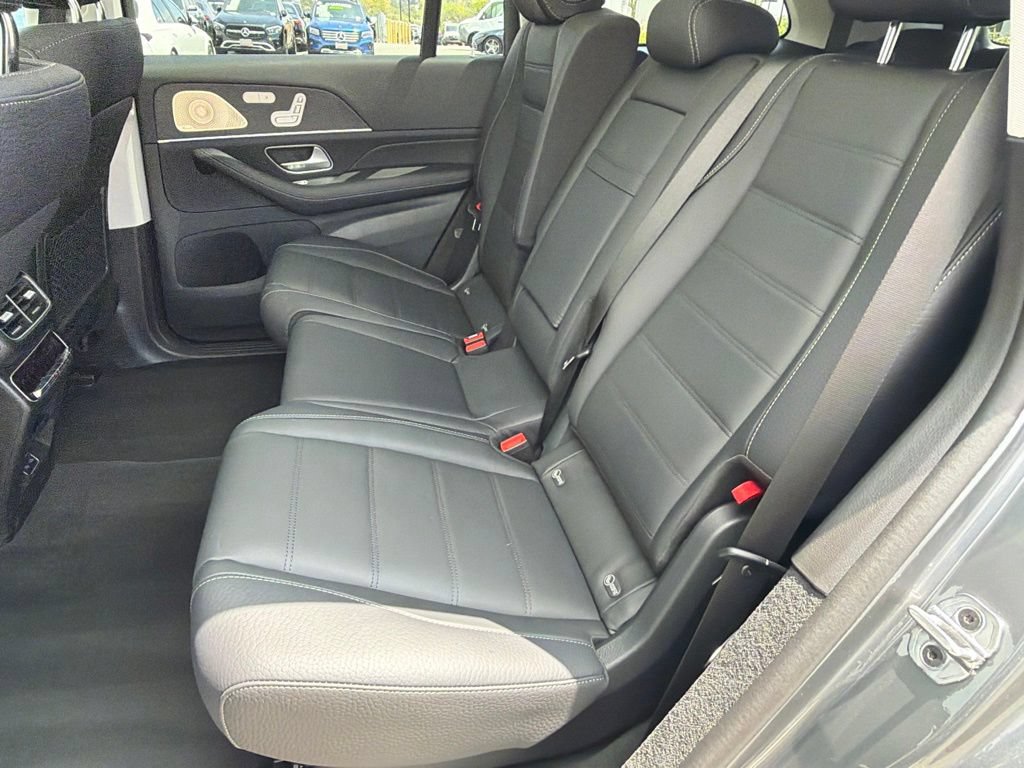 Certified 2026 Mercedes-Benz GLS 450 4MATIC image 33