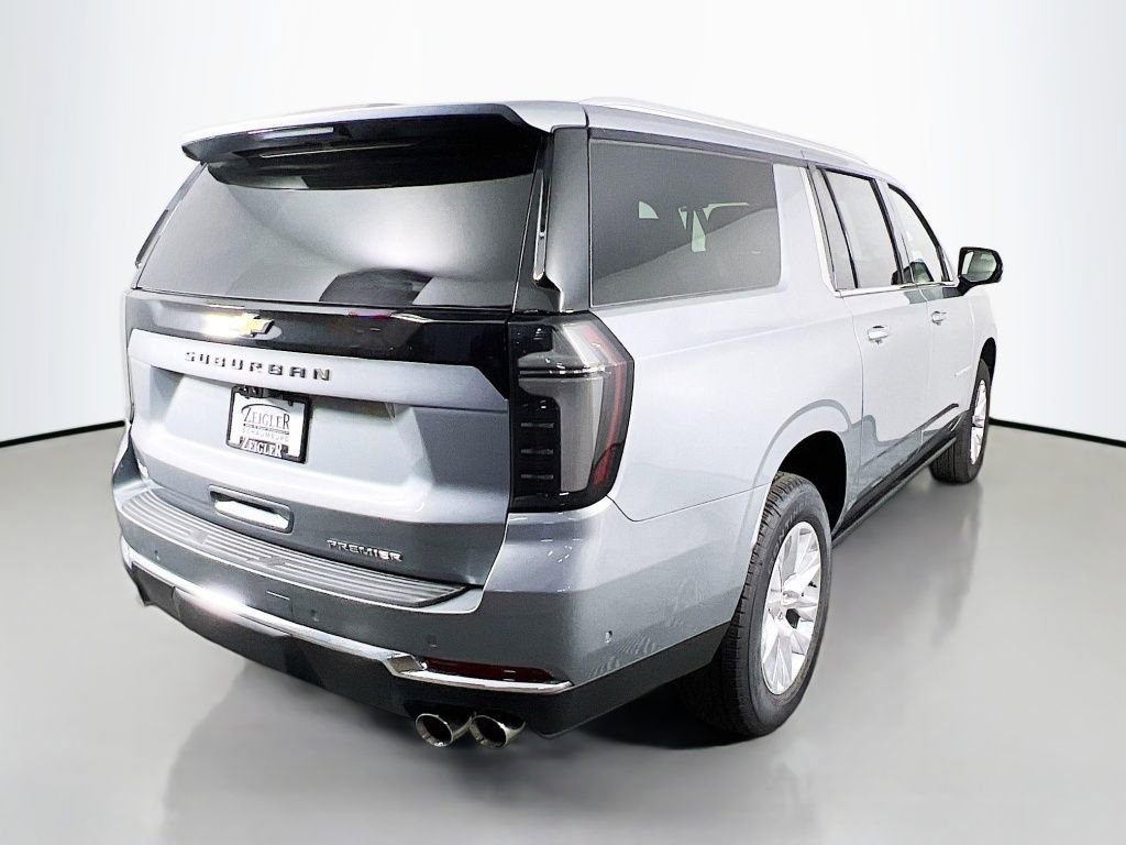 New 2025 Chevrolet Suburban Premier image 5