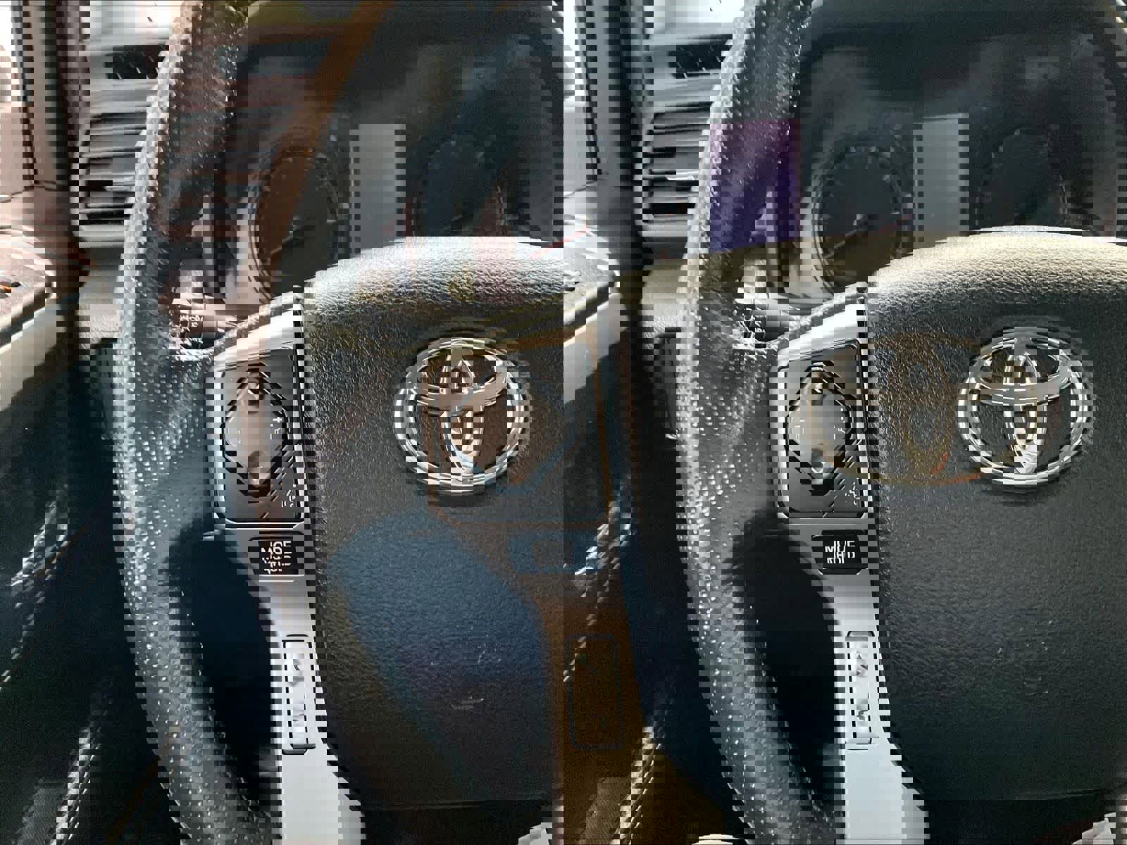 Used 2025 Toyota 4Runner SR5 AWD/4WD image 22