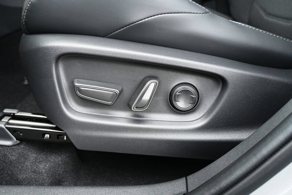New 2026 Toyota C-HR AWD/4WD image 12