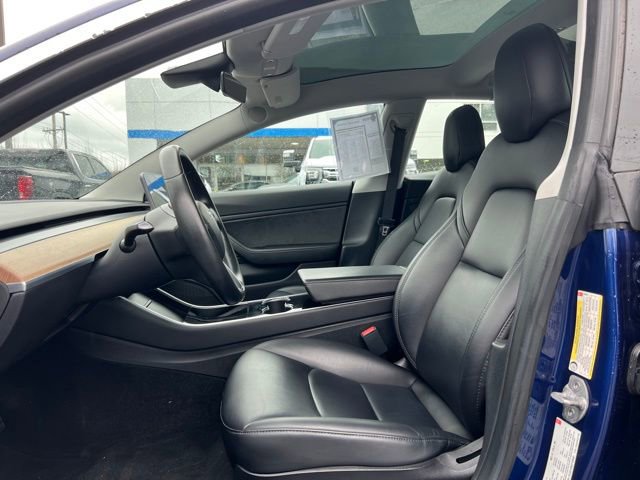 Used 2018 Tesla Model 3 Long Range image 16