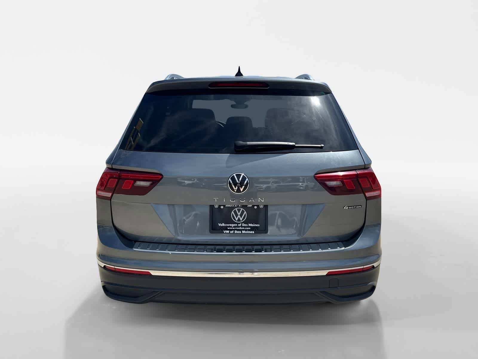 Used 2024 Volkswagen Tiguan Wolfsburg Edition AWD/4WD image 5