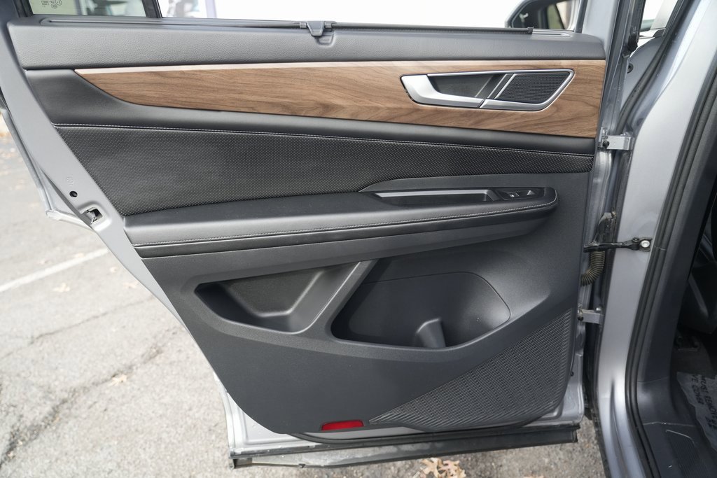 Used 2024 Volkswagen Atlas SE image 28