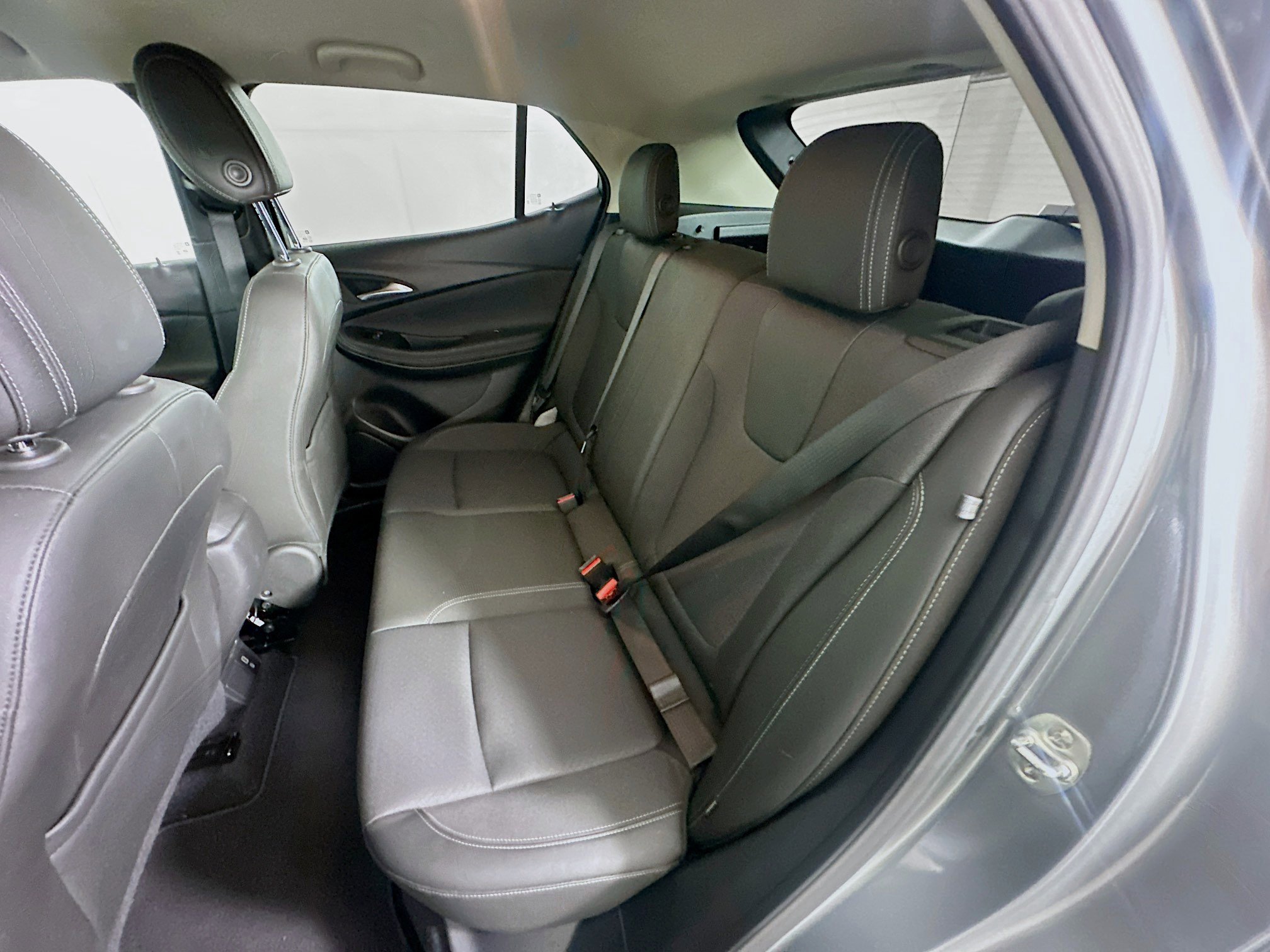 Used 2025 Buick Encore GX Preferred image 27