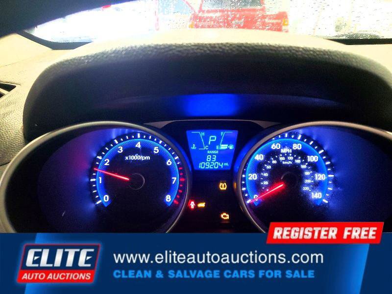 Used 2015 Hyundai Tucson GLS w/ Option Group 02 AWD/4WD image 18
