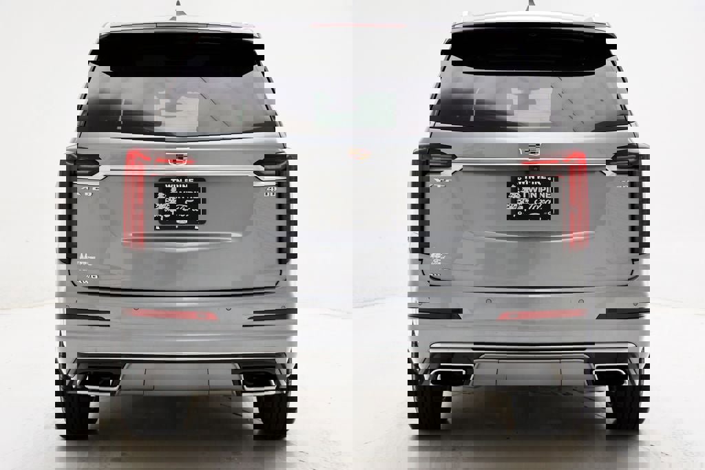 Used 2025 Cadillac XT6 Premium Luxury image 9