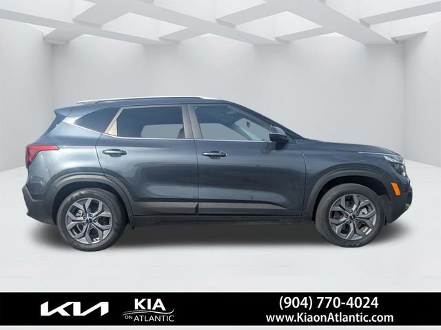 Used 2024 Kia Seltos S AWD/4WD image 2