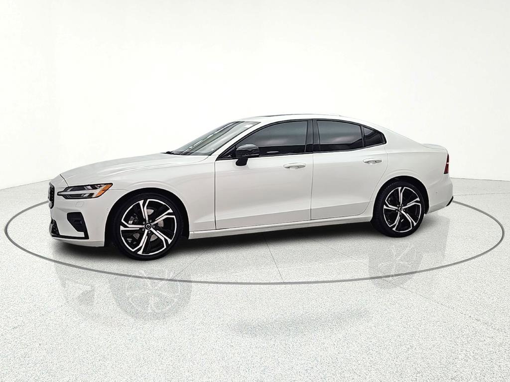 Used 2024 Volvo S60 B5 Plus w/ Climate Package image 3