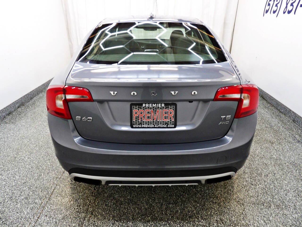 Used 2016 Volvo S60 T5 Cross Country Platinum AWD/4WD image 5