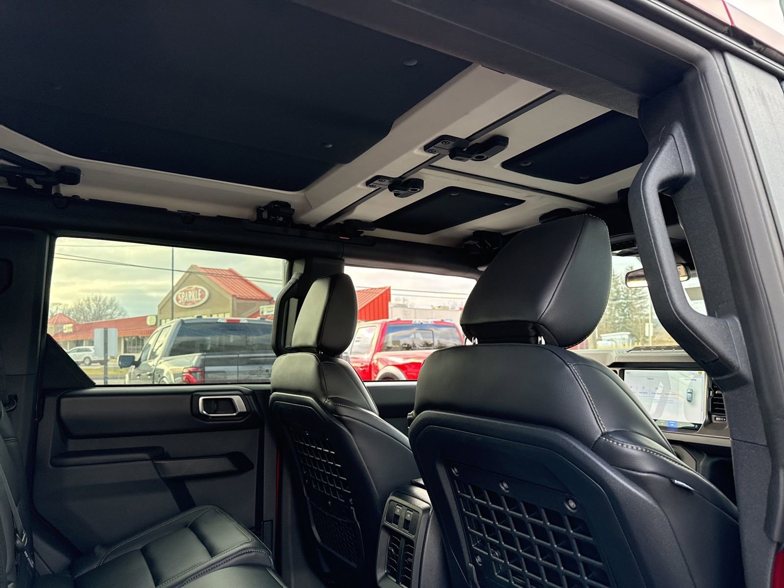 New 2025 Ford Bronco Badlands AWD/4WD image 33