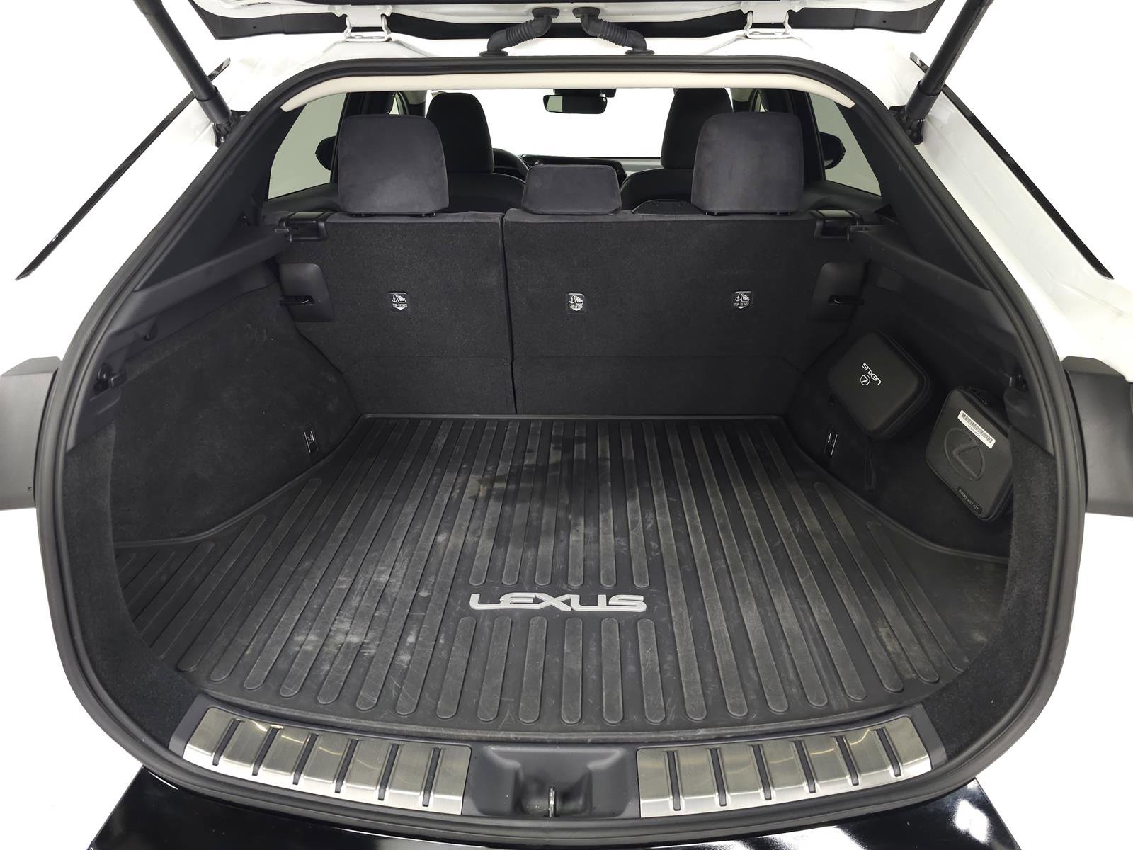 Used 2024 Lexus RZ 450e Premium w/ Cold Area Package AWD/4WD image 8