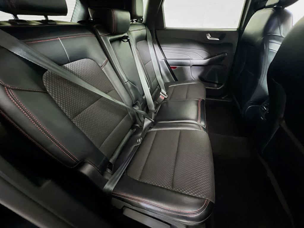 Used 2024 Ford Escape ST-Line image 23