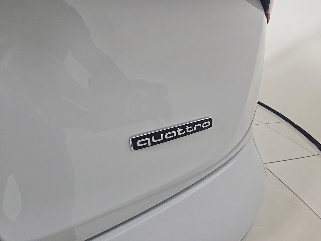 Used 2024 Audi Q5 2.0T Prestige AWD/4WD image 12