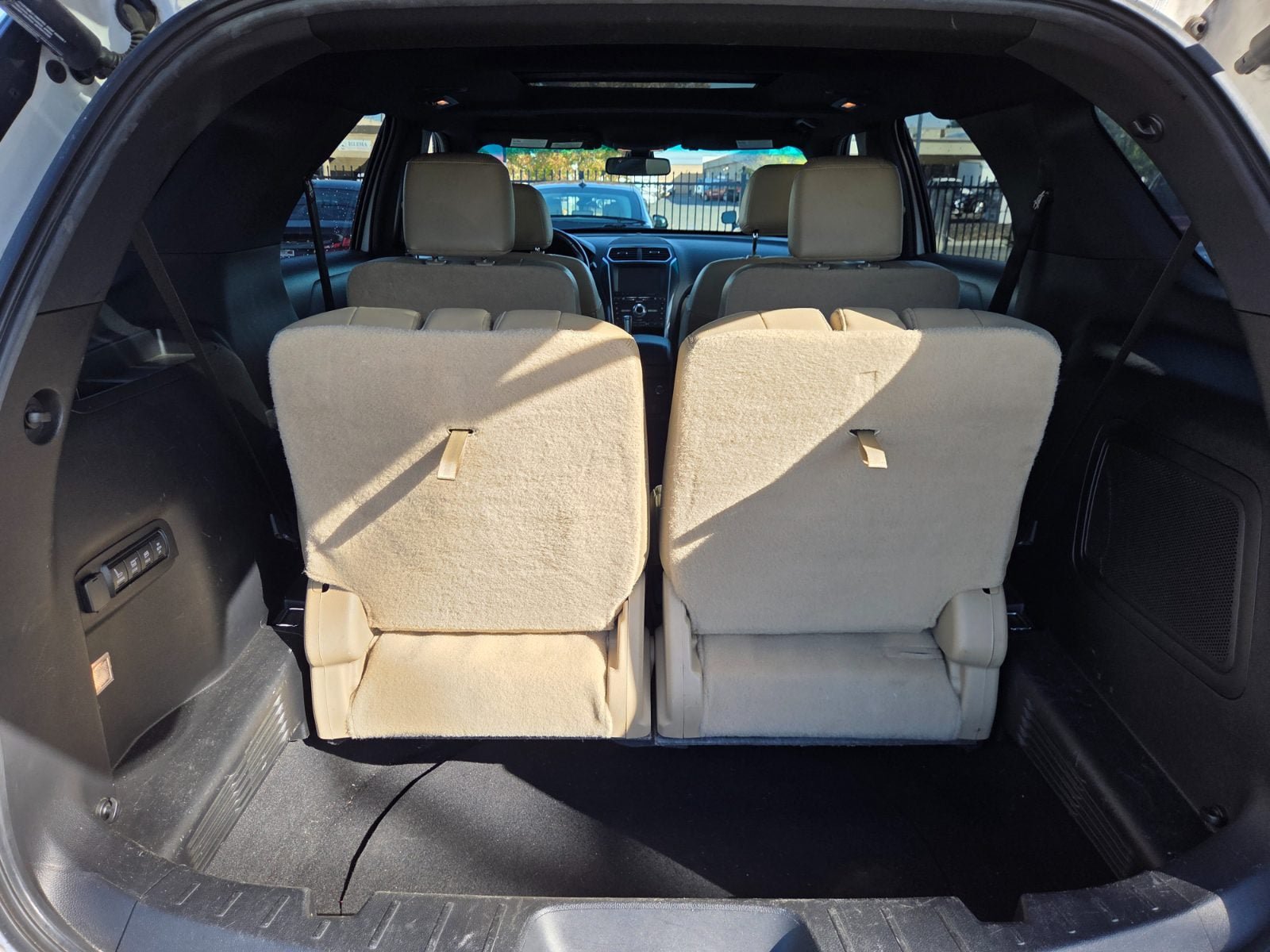 Used 2016 Ford Explorer Limited w/ Equipment Group 301A AWD/4WD image 12