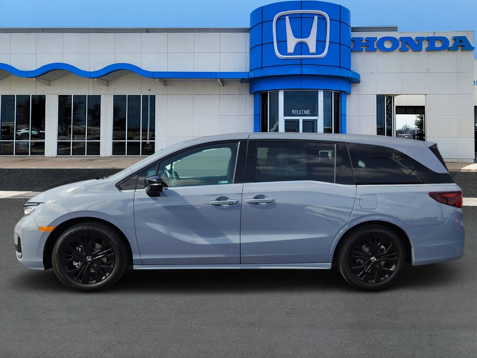 New 2026 Honda Odyssey Sport-L video 3