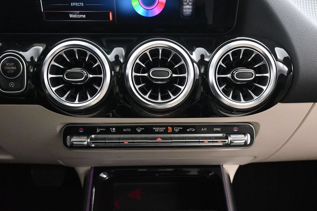 Used 2022 Mercedes-Benz GLA 250 4MATIC w/ Premium Package Lite image 42