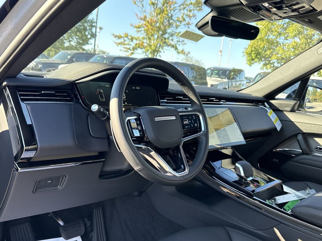 New 2025 Land Rover Range Rover Sport SE image 10