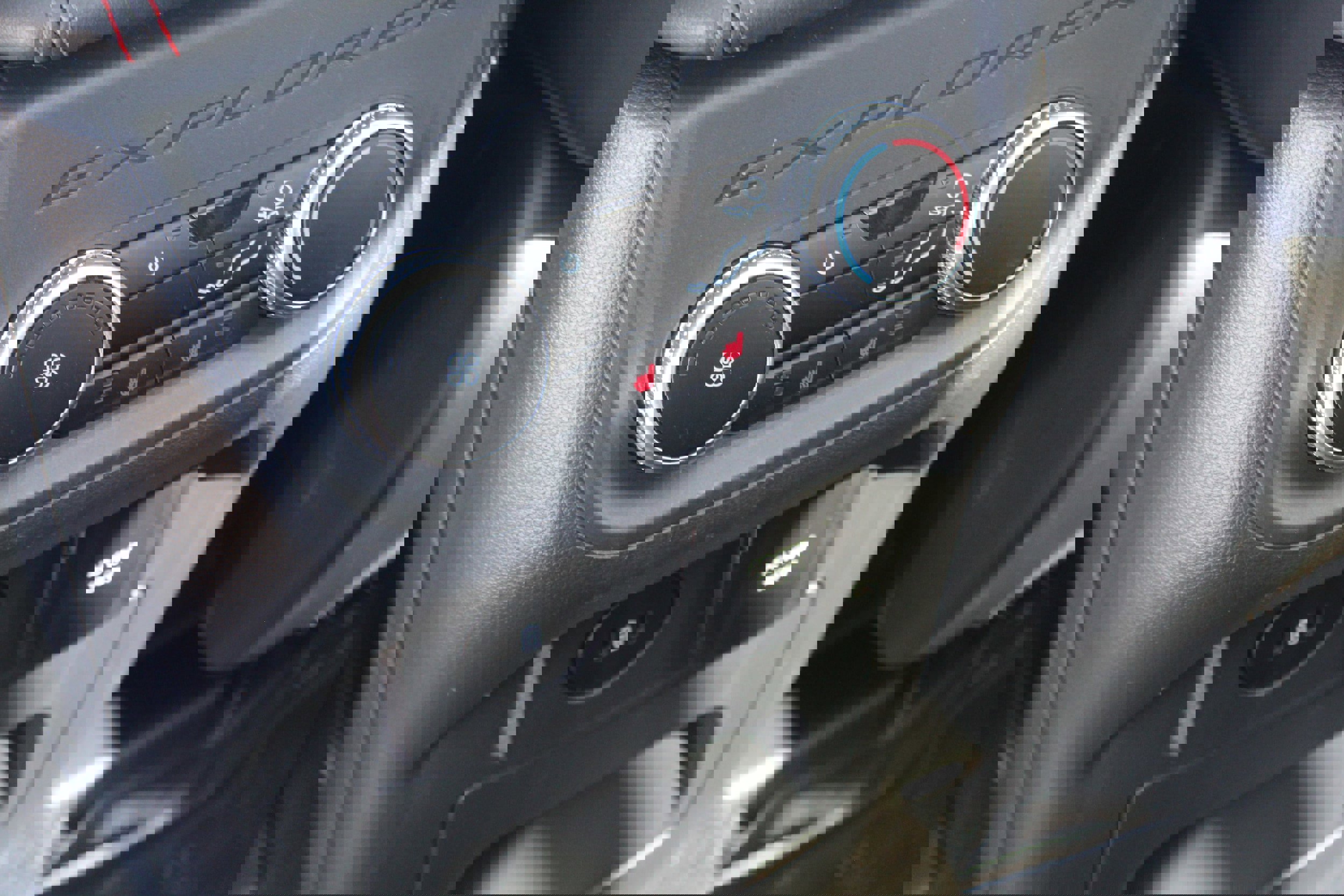 Used 2025 Ford Explorer ST image 20