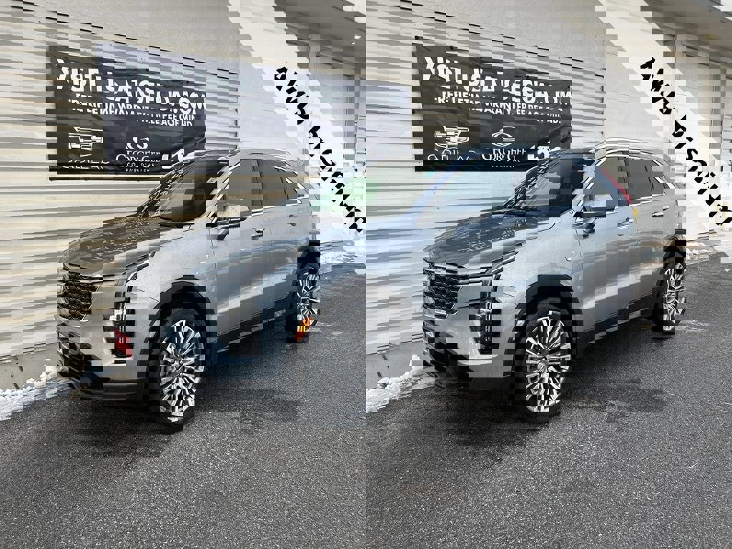 Used 2024 Cadillac XT4 Premium Luxury image 1