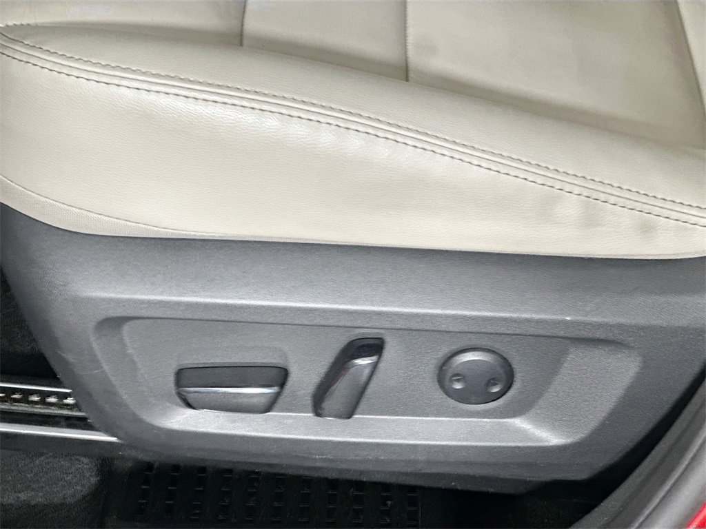 Used 2023 Nissan Rogue SL w/ SL Premium Package image 22