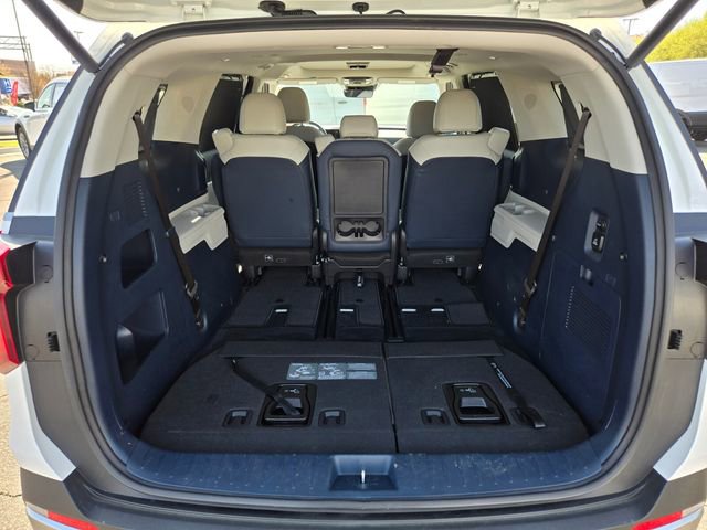Used 2025 Kia Carnival SX FWD image 18