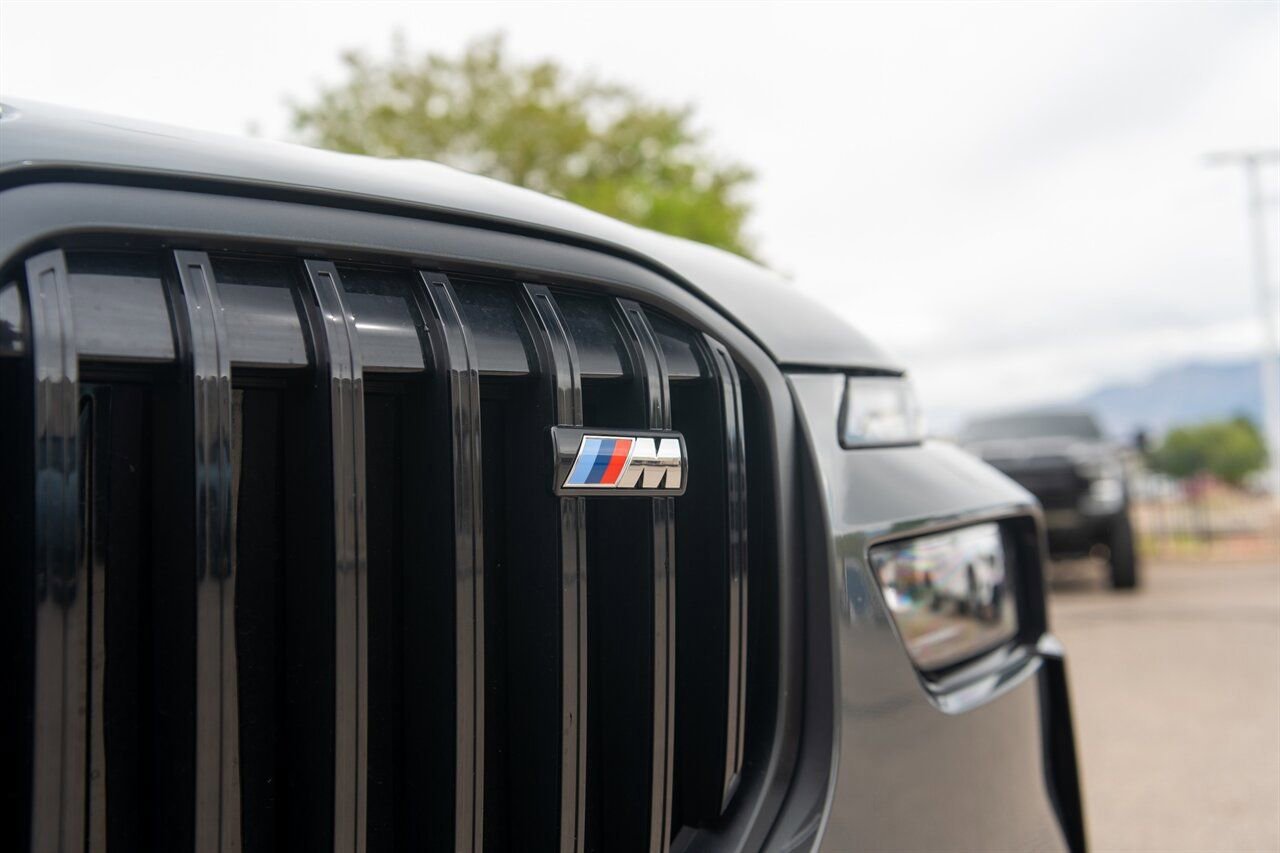 Used 2026 BMW X7 M60i AWD/4WD image 10
