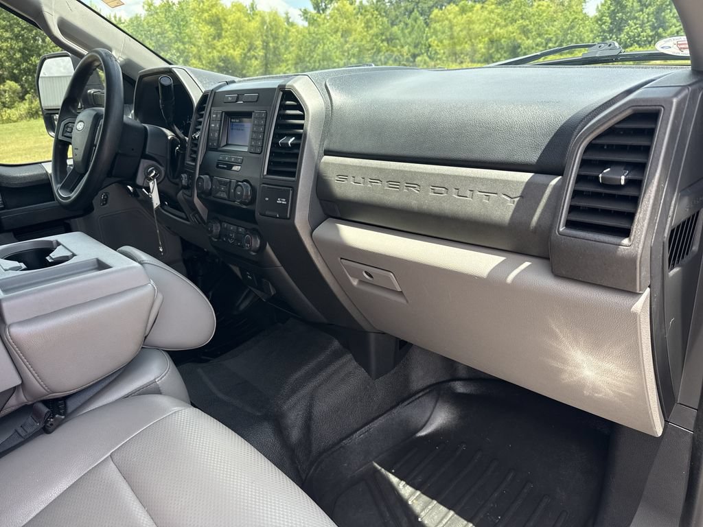 Used 2021 Ford F250 XL w/ Power Equipment Group AWD/4WD image 25