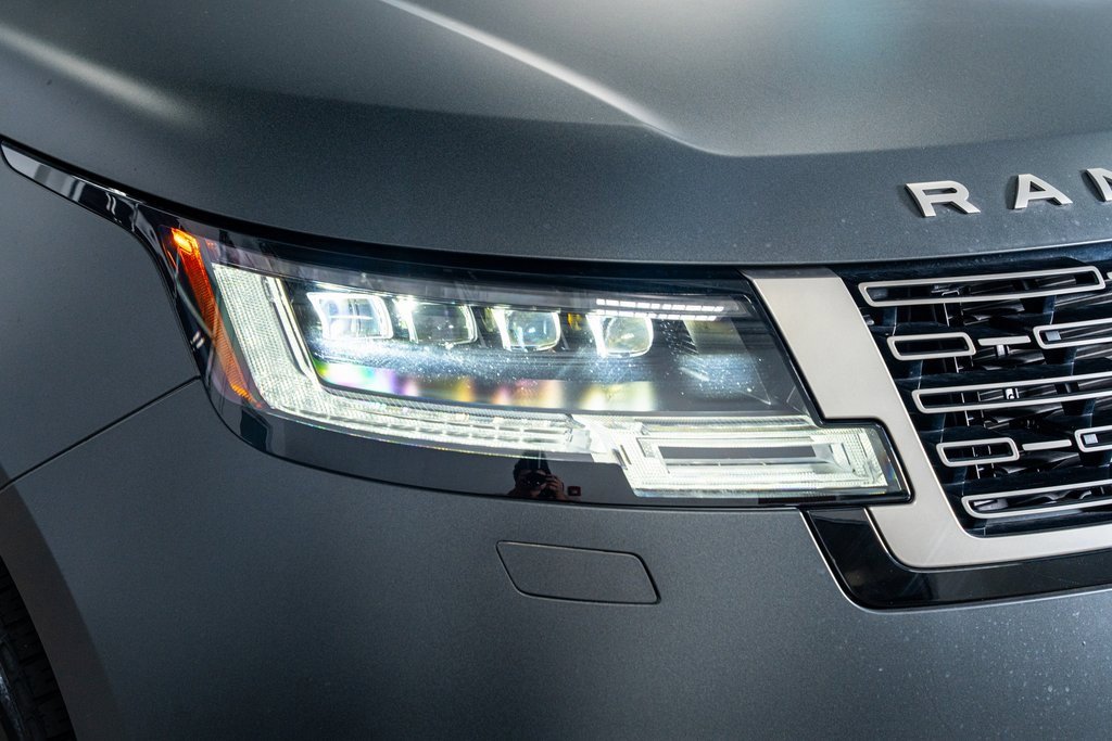 Used 2024 Land Rover Range Rover SE image 19