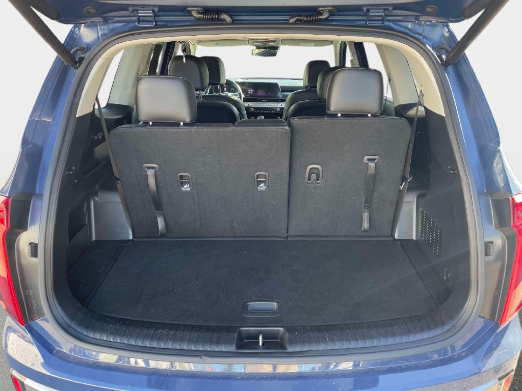 Used 2025 Kia Telluride S FWD image 16