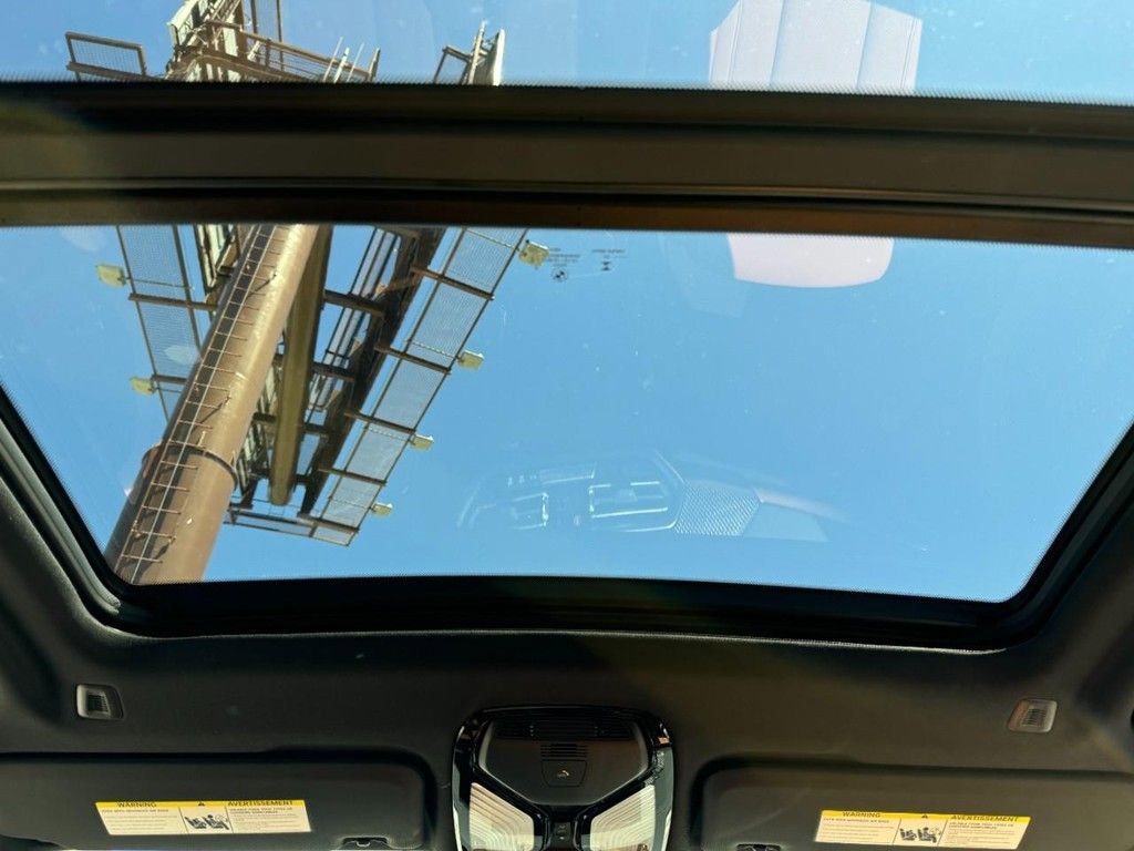 Used 2024 BMW X3 M40i w/ Premium Package image 11